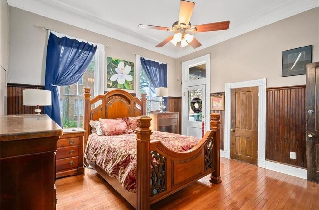 Blackout curtains, iron/ironing board, free WiFi, bed sheets