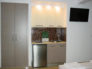 Superior Studio, Balcony | Private kitchenette - Harisis Apartments (Katerini)
