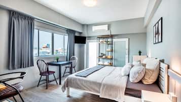 Standard Corner View Room | City view