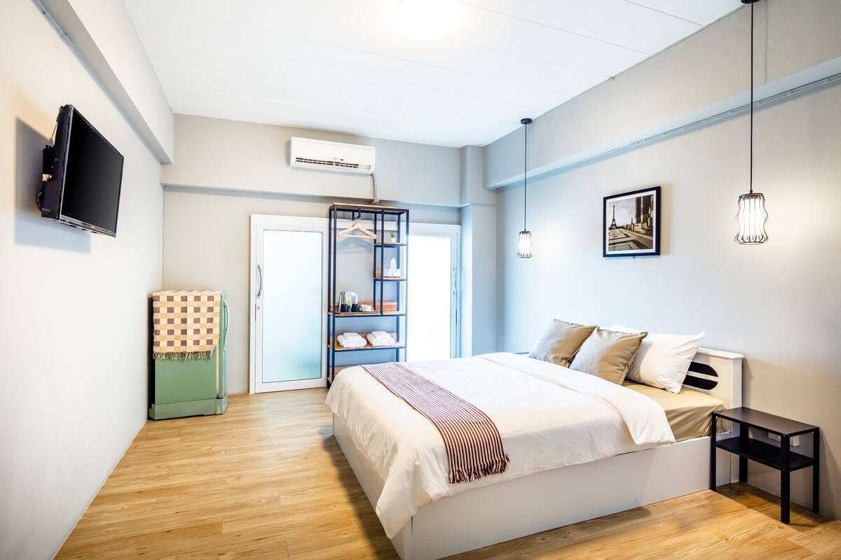 Standard Room | 고급 침구, 오리/거위털 이불, 필로우탑 침대, 책상