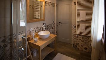Exclusive Double Room | Bathroom