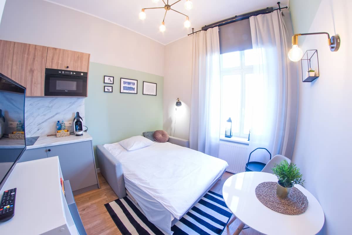 Leilighet – classic | Blendingsgardiner, lydisolert, strykejern/-brett og wi-fi (inkludert)