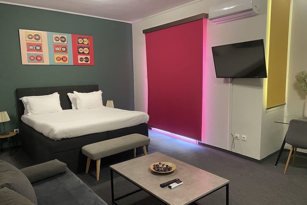 Comfort-studiosuite | Premium-sengetøj, gratis minibar, skrivebord