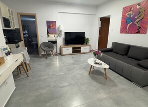 Family Studio Suite, 6th Floor - Connect Suites (Athens)