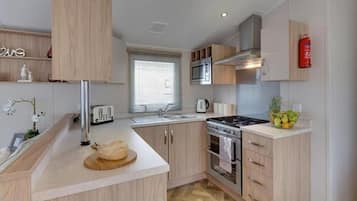 Premium Caravan 2 | Private kitchen