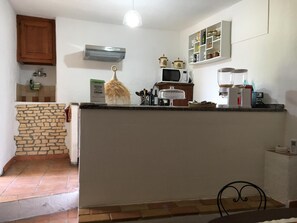 대용량 냉장고, 전자레인지, 오븐, 쿡탑