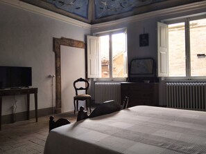 Superior-Zimmer (Apollo) | Individuell dekoriert, Zustellbetten, kostenloses WLAN, BettwÀsche