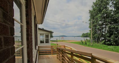 Active Lakeview Escape
