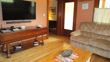 Standard House, Multiple Beds, Non Smoking (Active Lakeview Escape) | Living area | Flat-screen TV, DVD player