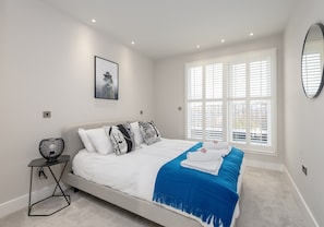 Premium Penthouse, City View