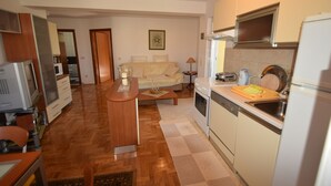 Living area - Apartment Mirela (Malinska-Dubasnica)