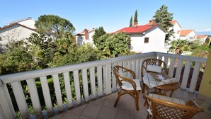 Balcony - Apartment Mirela (Malinska-Dubasnica)