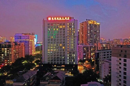 Nanning Jingdu International Hotel (Nanhu Park Binhu Road Metro Station)