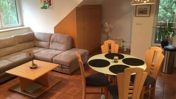Family Apartment | Living room