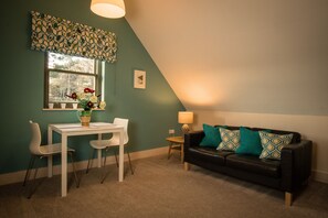 Stuga - 1 sovrum (Shiel Cottage) | Vardagsrum | Platt-tv