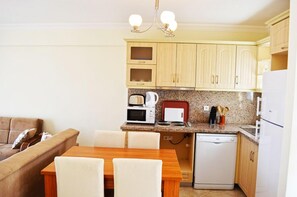 Appartement, 1 chambre, vue mer | Coin cuisine privé