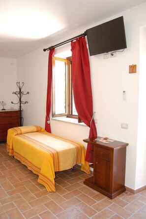 Classic Quadruple Room