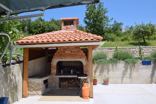 BBQ/picnic Area - Apartments JAMB (Dobrinj)