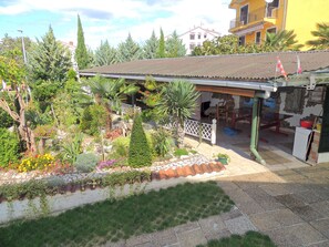 Exterior detail - Apartments Jole (Malinska-Dubasnica)