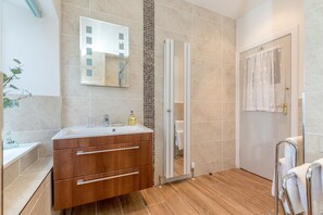 Cottage | Bagno | Asciugacapelli, asciugamani