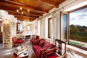 Villa | Oppholdsrom | Smart-TV og Netflix