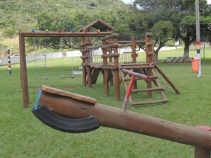 Children’s play area – outdoor - Casa Cabo Frio Aconchegante 5min Praias (Cabo Frio)