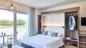 Cortinas blackout, sistema de insonorización, cunas y wifi gratis