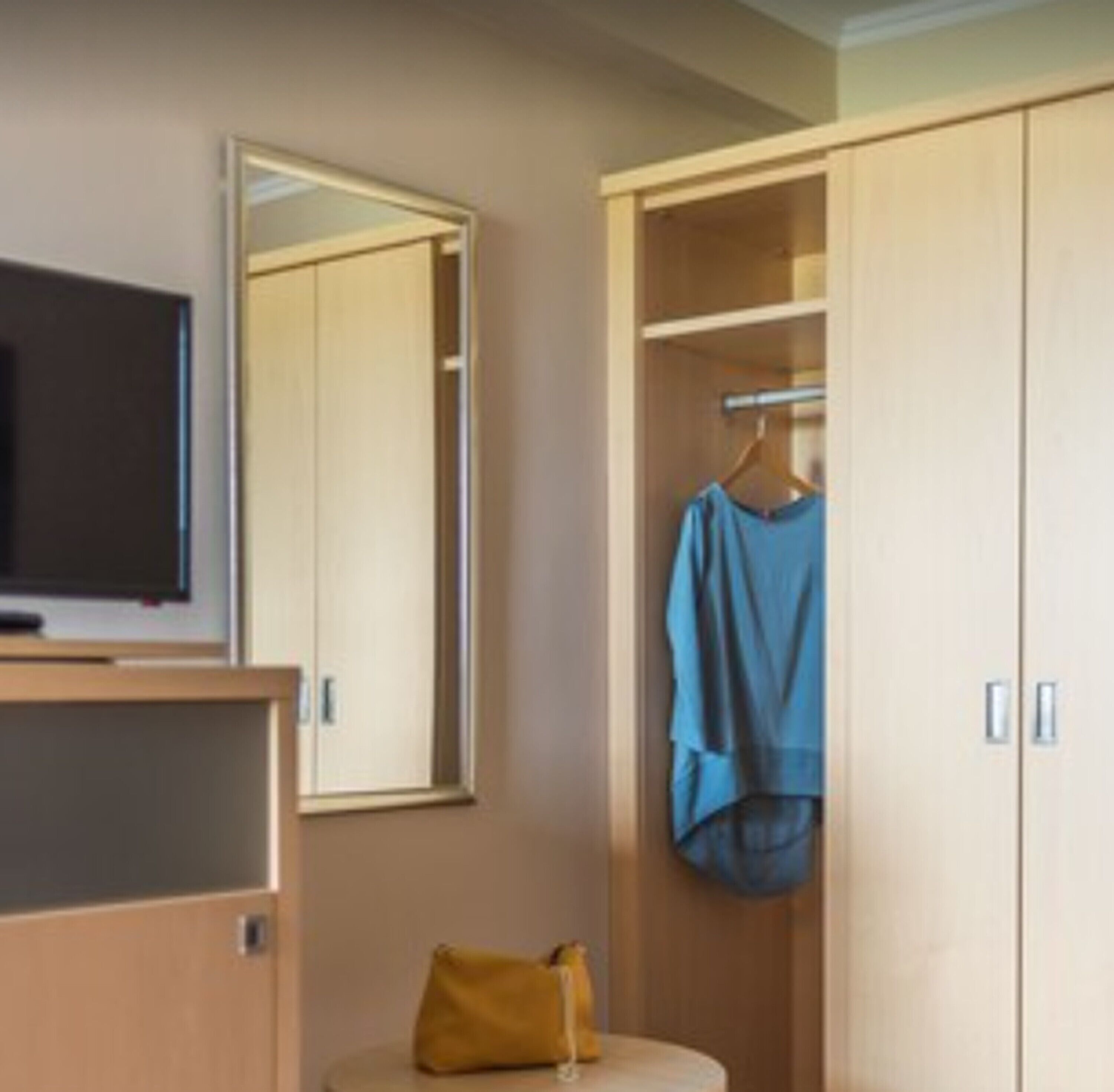 flat-screen tv, books