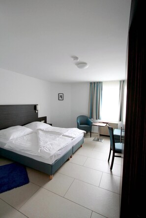 Basic Twin Room