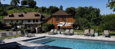 Seasonal outdoor pool, pool umbrellas, sun loungers