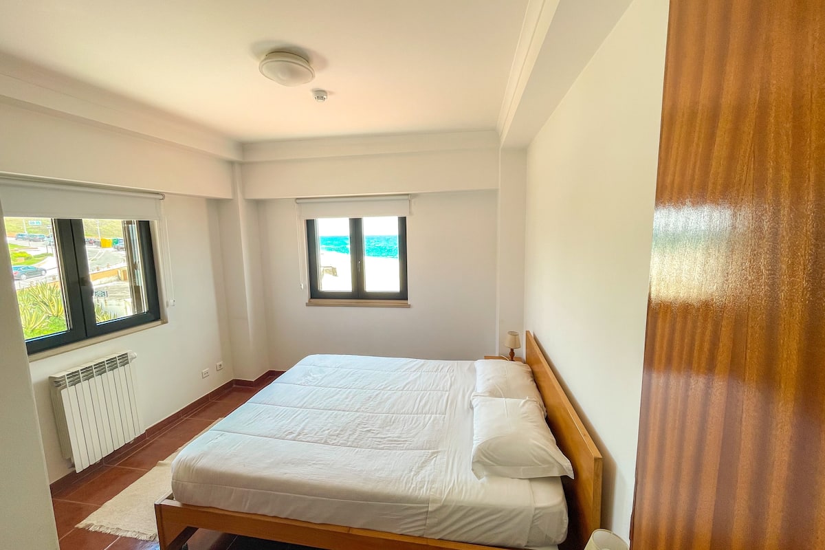 Apartment, 2 Bedrooms | Blackout drapes, free WiFi, bed sheets, wheelchair access
