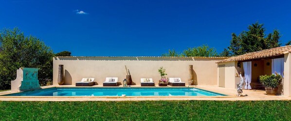 Seasonal outdoor pool