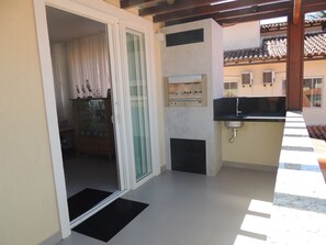 BBQ/picnic Area - Casa com 3 Quartos em Condomínio Geriba (Búzios)