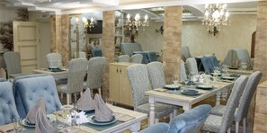 Restaurant - Triumph Hotel (Rudny)