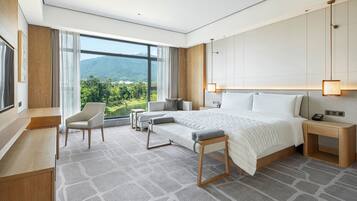 1 bedroom, down duvets, in-room safe, desk