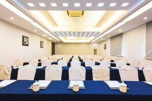 Toplantı salonu/imkânları