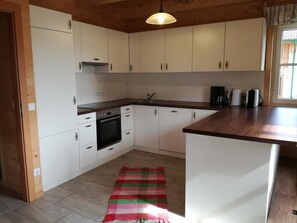 คอทเทจสำหรับครอบครัว, 4 ห้องนอน | ตกแต่งพิเศษโดยเฉพาะ, Wi-Fi ฟรี