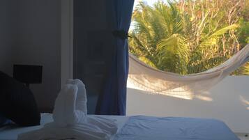 Deluxe Suite (Superior) | Premium bedding, minibar, in-room safe, soundproofing