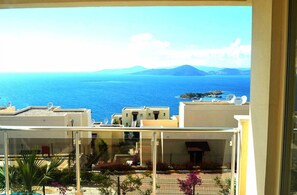 Apartment, 2 Bedrooms, Sea View | View from room
