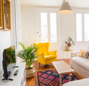 Télévision à écran plat