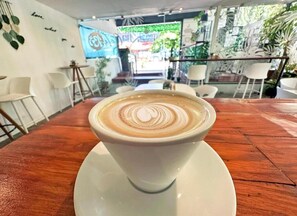 Free daily self-service breakfast  - Surf Ranch Tamarindo (Tamarindo)