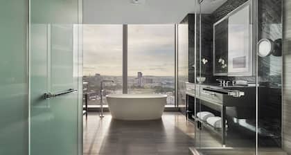 Four Seasons Hotel One Dalton Street, Boston