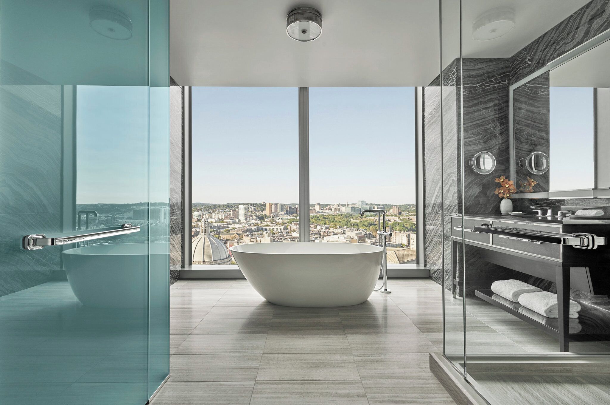 Four Seasons Hotel One Dalton Street