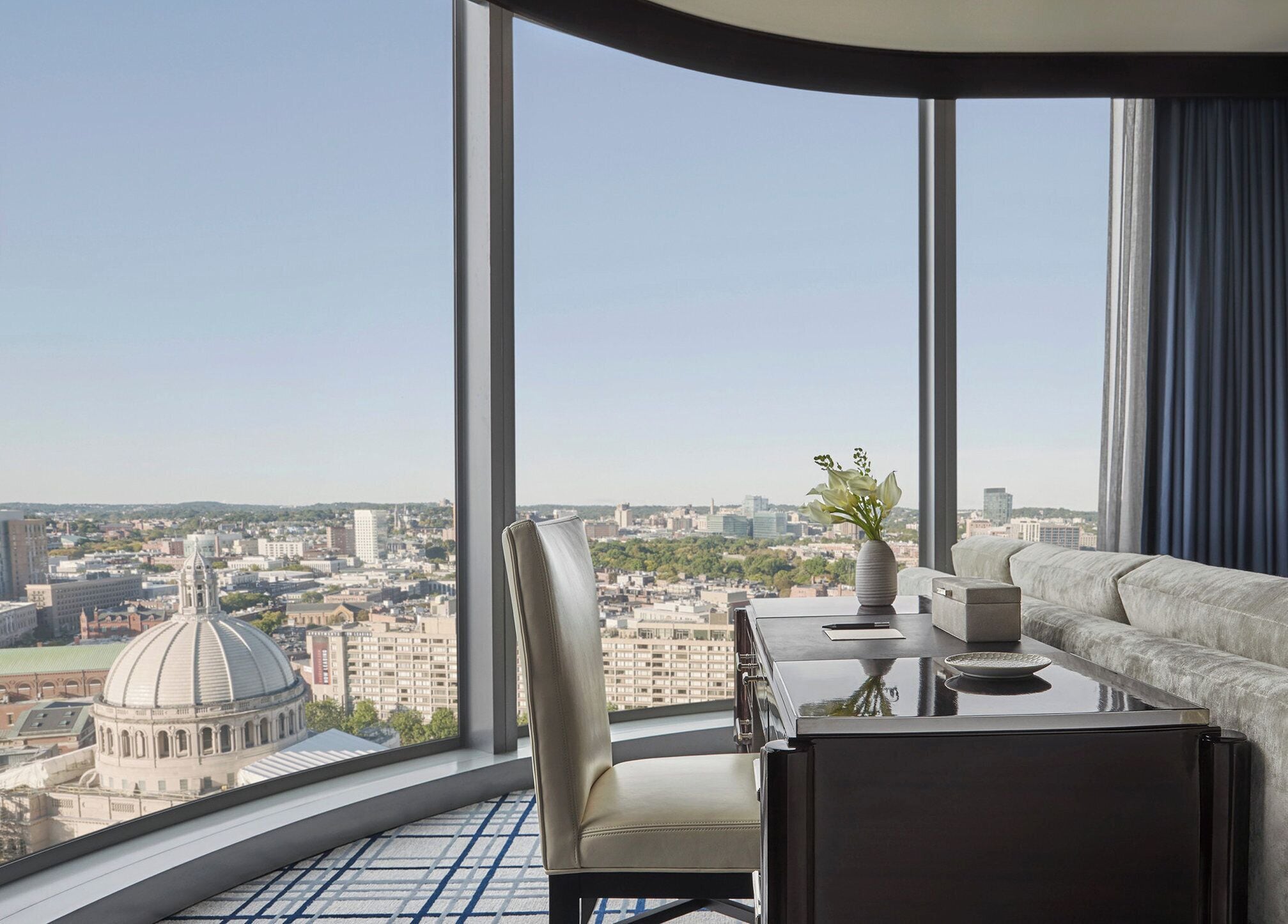 1 bedroom, premium bedding, minibar, in-room safe