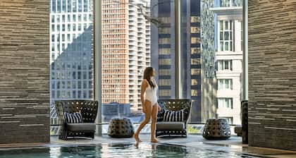Four Seasons Hotel One Dalton Street, Boston