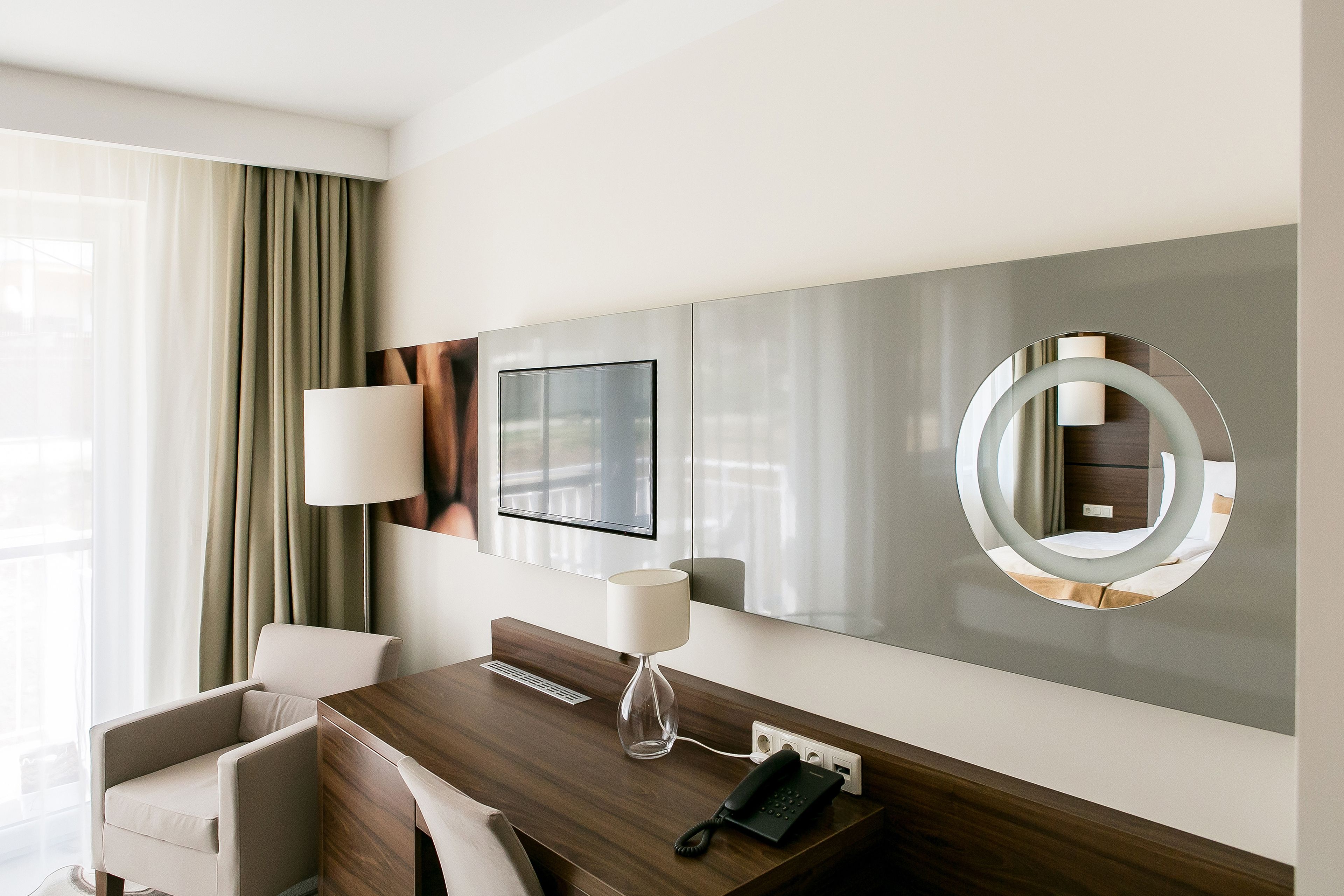 superior double room, 1 double bed, non smoking | 1 bedroom, minibar, in-room safe, desk