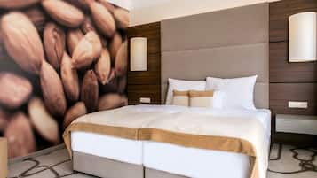 Minibar, coffres-forts dans les chambres, bureau, Wi-Fi gratuit
