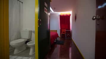 Twin Room, Non Smoking, Private Bathroom | Bathroom | Shower