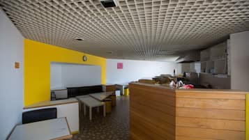 Café da manhã continental grátis todos os dias