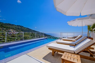 Highclere Hotel and Spa